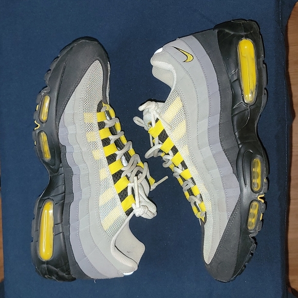 Air Max 95 Tour Yellow - Picture 3 of 7